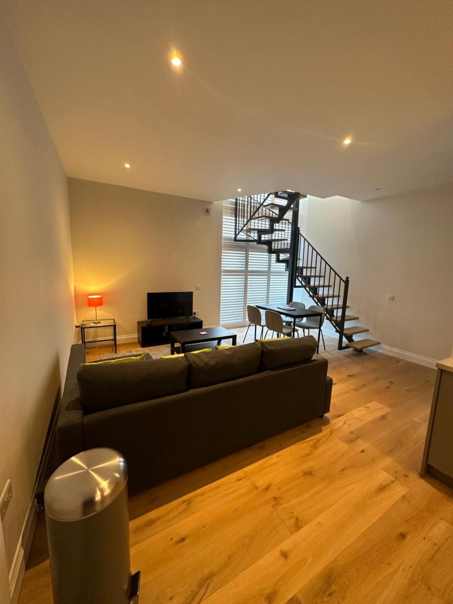 Winchester Street Apartments By Urban Abode Бэйсингсток Экстерьер фото
